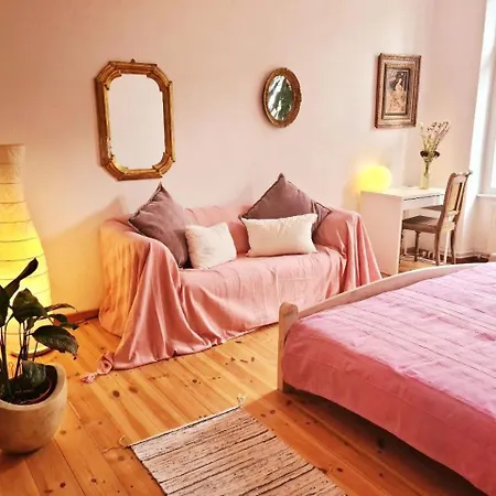 Room In Berlin City Center Zewnętrze zdjęcie